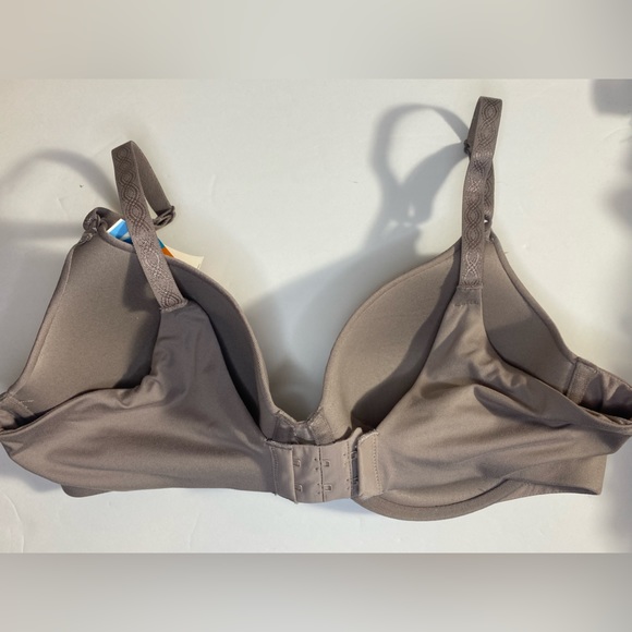 Brand New Warner’s 34C Underwire Bra - Picture 2 of 8